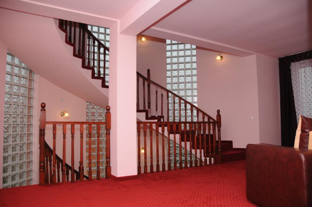 Pension Rozeclas Oradea Εξωτερικό φωτογραφία