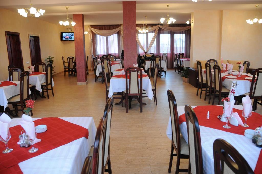 Pension Rozeclas Oradea Εξωτερικό φωτογραφία